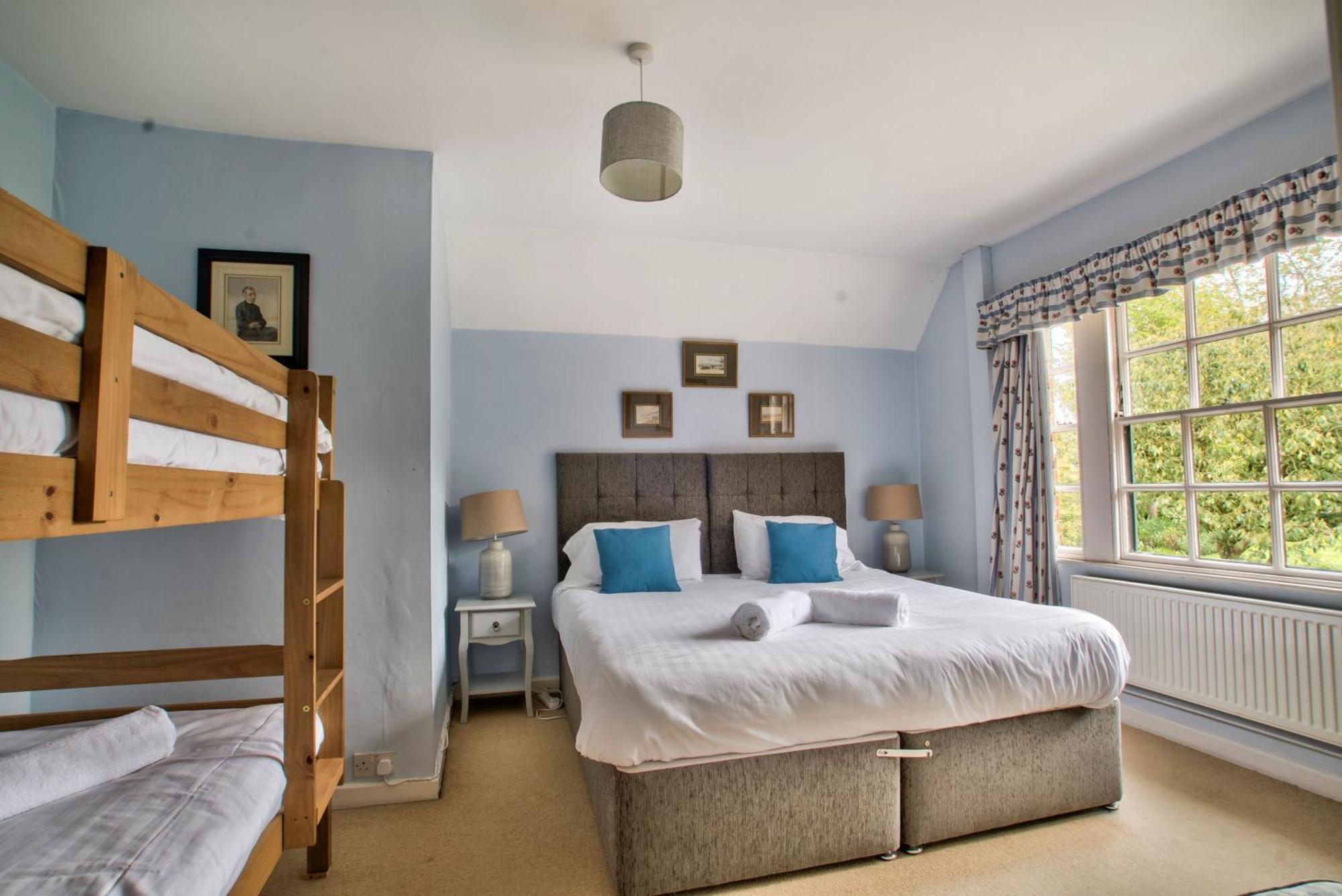 Abbey House By Group Retreats Villa Saffron Walden Bagian luar foto