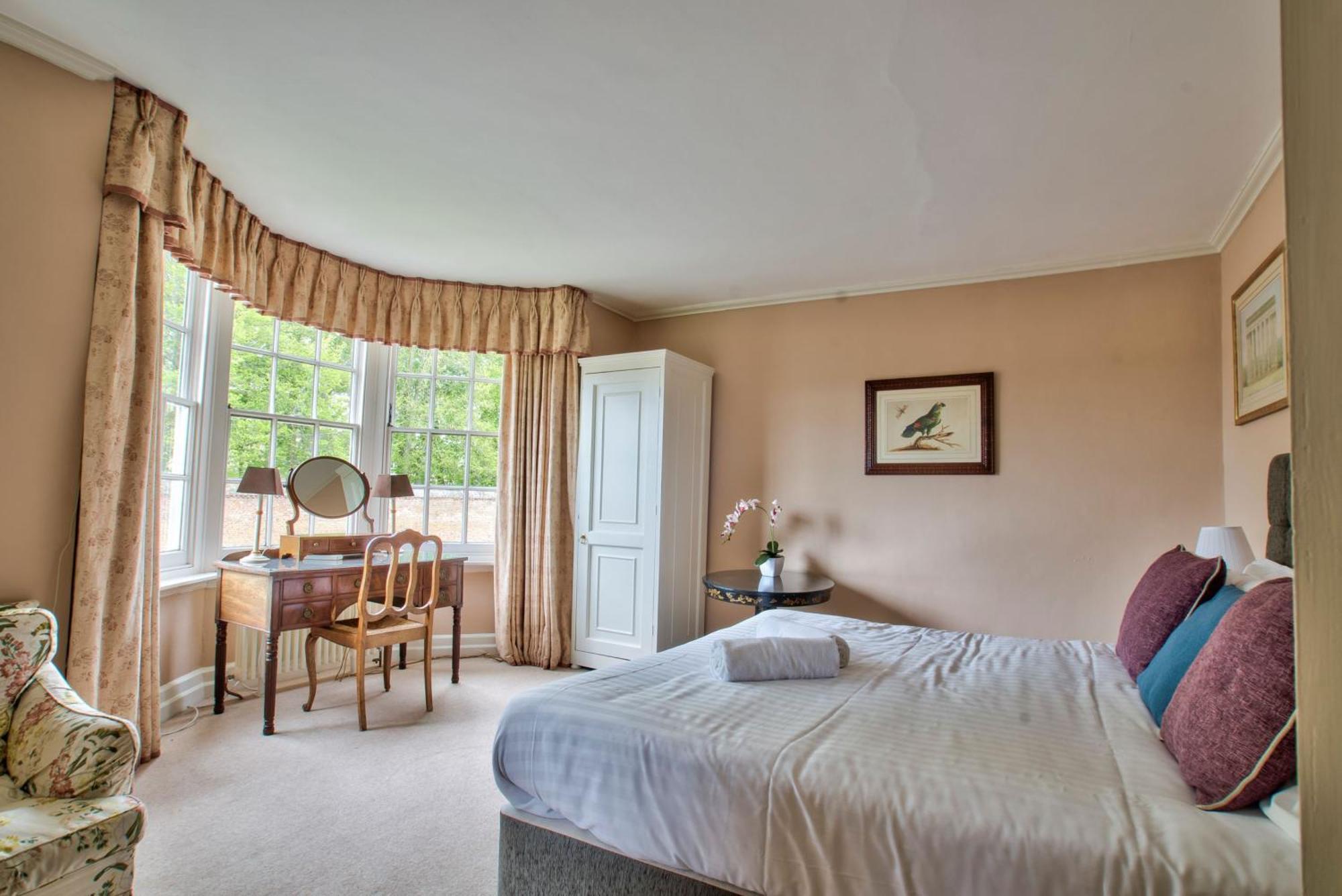 Abbey House By Group Retreats Villa Saffron Walden Bagian luar foto