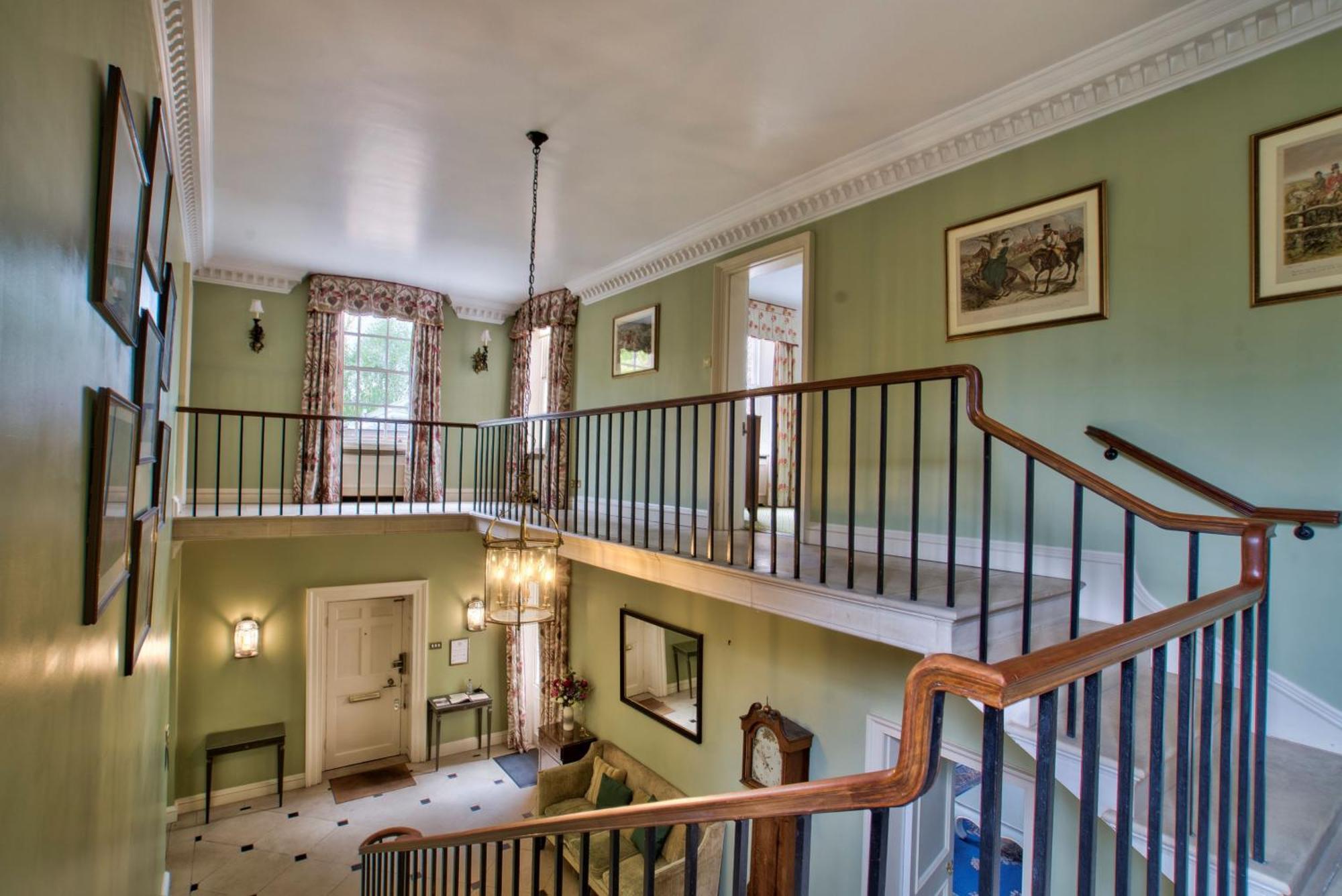 Abbey House By Group Retreats Villa Saffron Walden Bagian luar foto
