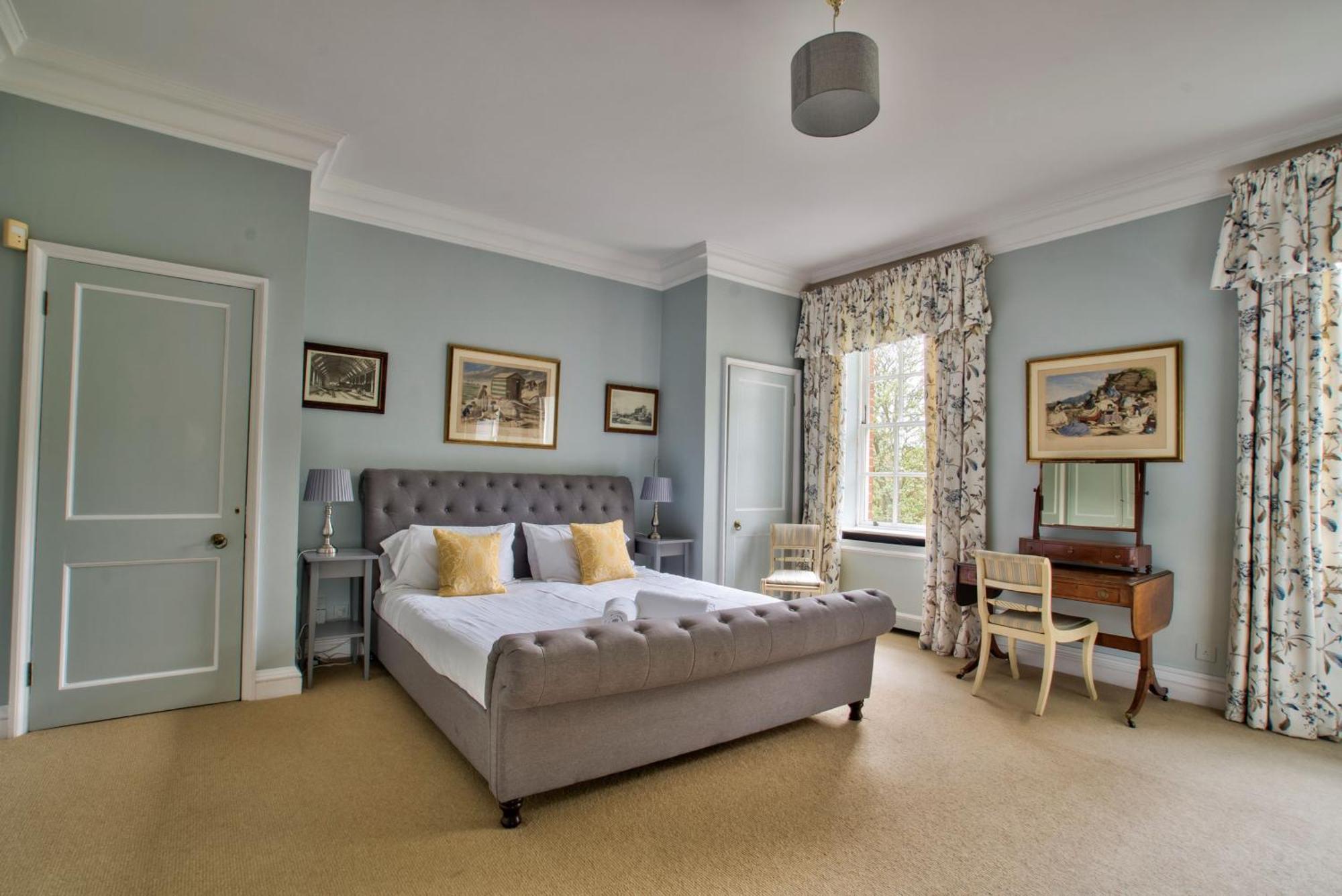Abbey House By Group Retreats Villa Saffron Walden Bagian luar foto