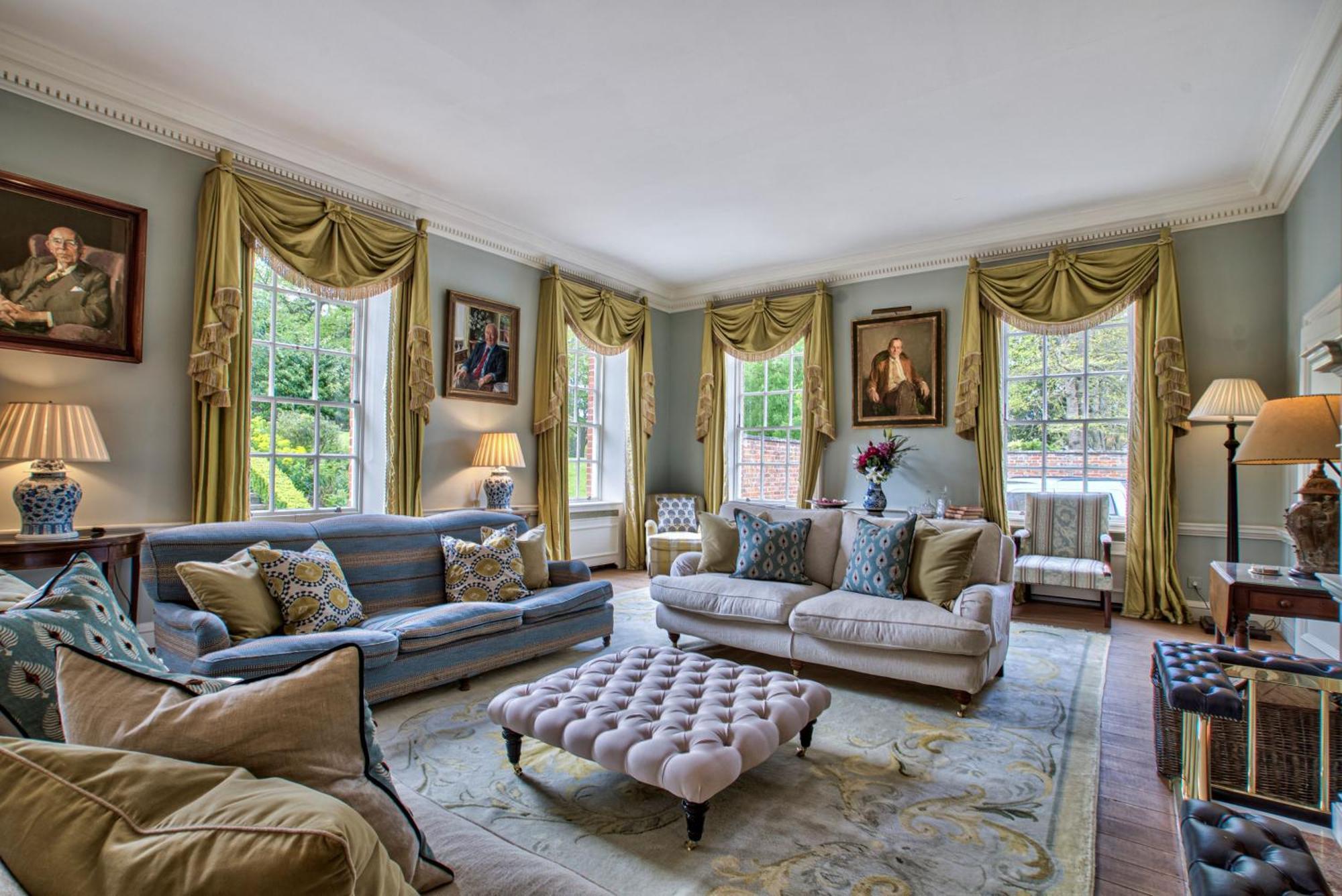 Abbey House By Group Retreats Villa Saffron Walden Bagian luar foto